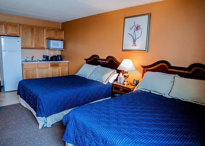 Hotel Red Roof & Conference Center Chicago - N Aurora/ Naperville