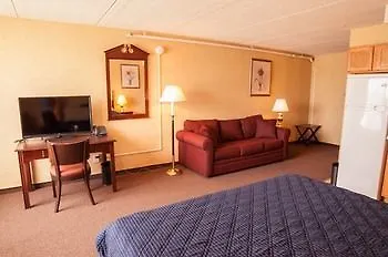 Hotel Red Roof & Conference Center Chicago - N Aurora/ Naperville 2*